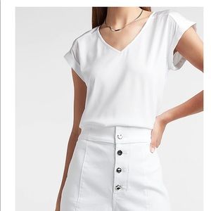 Express | Off-White V-Neck Gramercy Tee